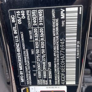 2017 Mercedes-BENZ GLS thumbnail 49