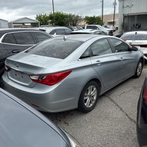 HYUNDAI SONATA GLS - 6