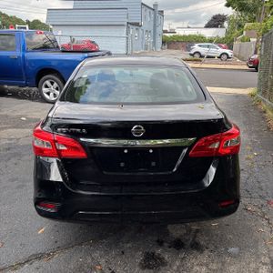 2019 Nissan SENTRA S 照片 7