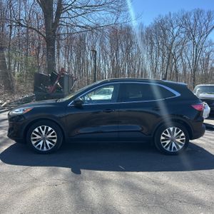 FORD ESCAPE TITANIUM - 3