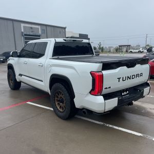 TOYOTA TUNDRA - 5