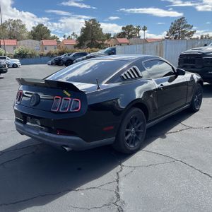 FORD MUSTANG BASE - 8