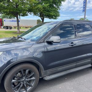 FORD EXPLORER XLT - 2