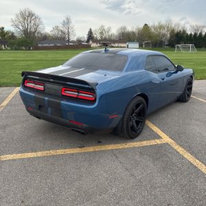 DODGE CHALLENGER SRT HELLCAT - 8