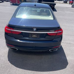 BMW 7 SERIES 740I - 7