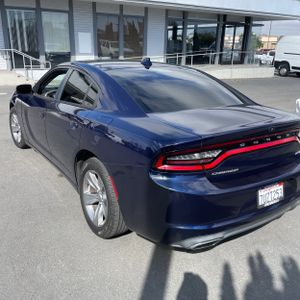 DODGE CHARGER SXT - 5