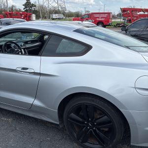 FORD MUSTANG ECOBOOST PREMIUM - 6