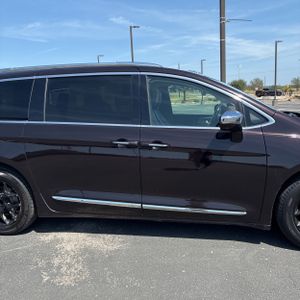 صورة مصغرة 11 لـ 2018 Chrysler PACIFICA LIMITED