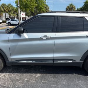 FORD EXPLORER XLT - 4
