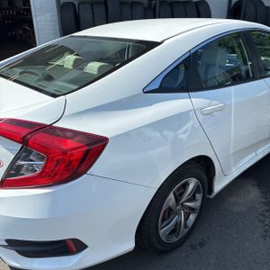 صورة 9 لـ 2019 Honda CIVIC LX