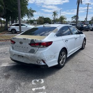 HYUNDAI SONATA SEL - 8