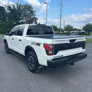 2024 Nissan TITAN CREW CAB PRO-4X 4X4 — фото 5