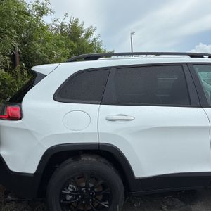 2023 JEEP CHEROKEE ALTITUDE LUX — фото 8