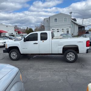 CHEVROLET SILVERADO 2500HD WORK TRUCK - 3
