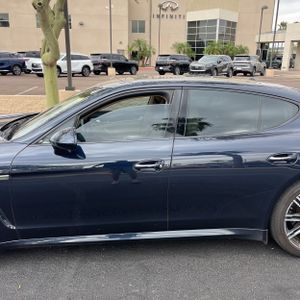 PORSCHE PANAMERA 4 - 4