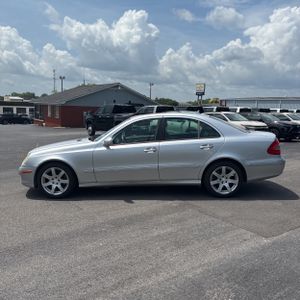صورة 3 لـ 2008 Mercedes-BENZ E-CLASS