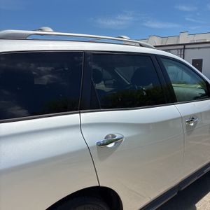 Nissan Pathfinder SV - 9