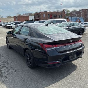 HYUNDAI ELANTRA SEL - 5