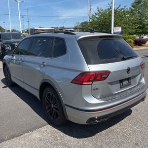 VOLKSWAGEN TIGUAN SE R-LINE BLACK - 5