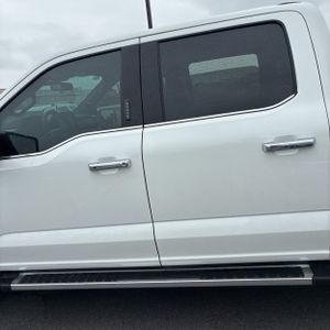 FORD F-150 LARIAT - 4