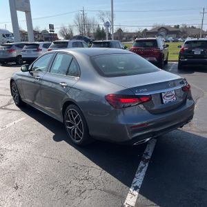 MERCEDES-BENZ E-CLASS - 5