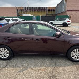 2011 KIA FORTE EX — миниатюра 11
