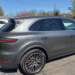 PORSCHE CAYENNE - 9