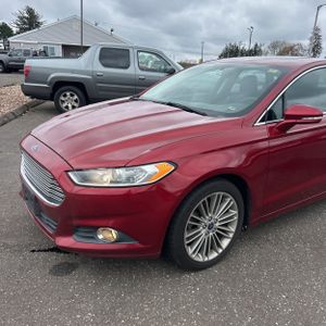 FORD FUSION SE - 2