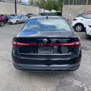 VOLKSWAGEN JETTA SE - 7