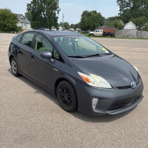 صورة مصغرة 12 لـ 2015 Toyota PRIUS THREE