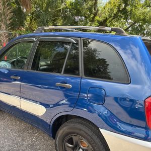 2005 Toyota RAV4 BASE — фото 6