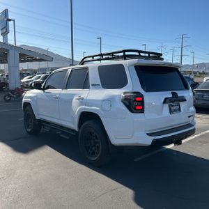 صورة 5 لـ 2020 Toyota 4RUNNER TRD PRO