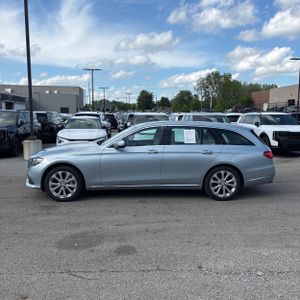 MERCEDES-BENZ E-CLASS - 3