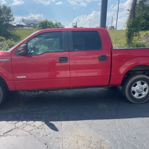 FORD F-150 XLT - 4