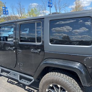 JEEP WRANGLER UNLIMITED SAHARA - 6