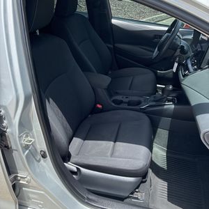 2023 Toyota COROLLA LE thumbnail 32