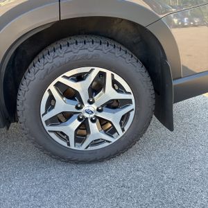 2023 Subaru FORESTER PREMIUM 缩略图 18