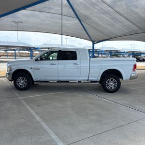 2016 RAM 2500 LARAMIE 照片 3