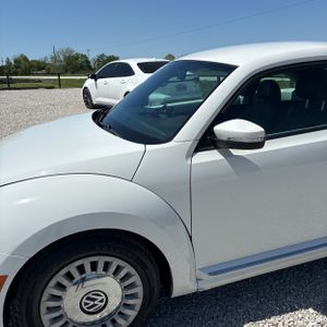 VOLKSWAGEN BEETLE 2.5L PZEV - 2