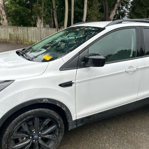 2018 FORD ESCAPE SE 照片 2