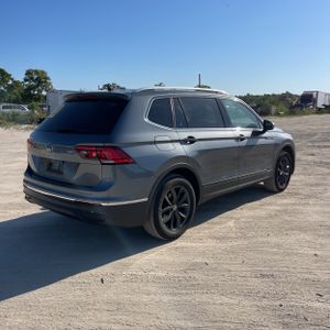 VOLKSWAGEN TIGUAN SE - 8