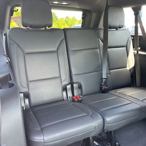 2024 Chevrolet SUBURBAN LT photo 35