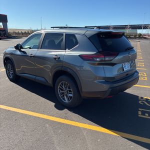 NISSAN ROGUE S INTELLIGENT AWD - 5