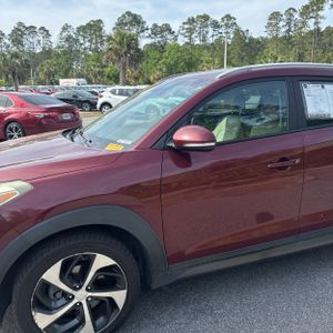 HYUNDAI TUCSON SPORT - 2