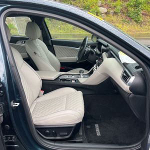 2023 Genesis G70 3.3T STANDARD — миниатюра 33