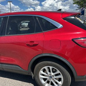 صورة 6 لـ 2020 FORD ESCAPE SE