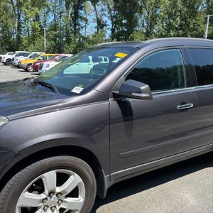 2016 Chevrolet TRAVERSE LT 照片 2
