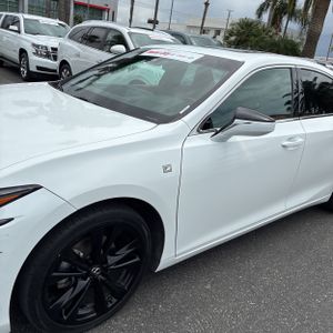 LEXUS ES 350 F SPORT HANDLING - 2