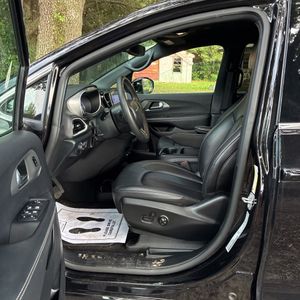 صورة 32 لـ 2025 Chrysler PACIFICA SELECT