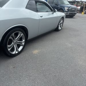 DODGE CHALLENGER GT - 9